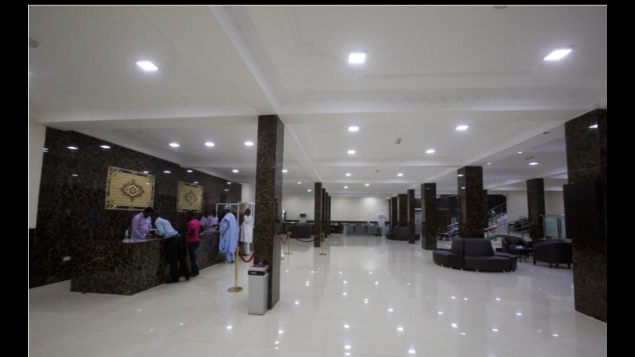 Tahir Guest Palace คาโน ภายนอก รูปภาพ