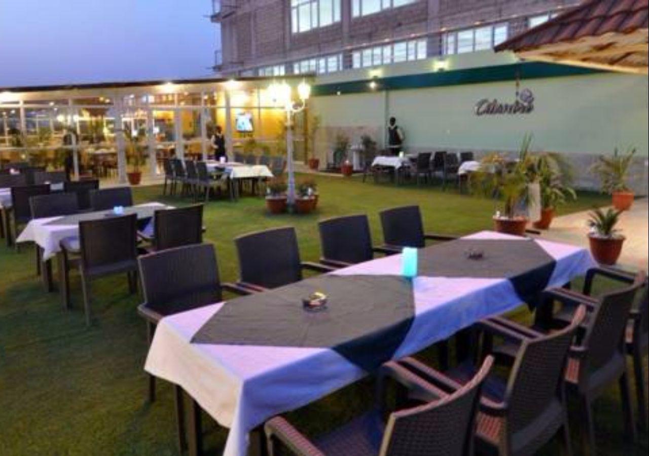 Tahir Guest Palace คาโน ภายนอก รูปภาพ