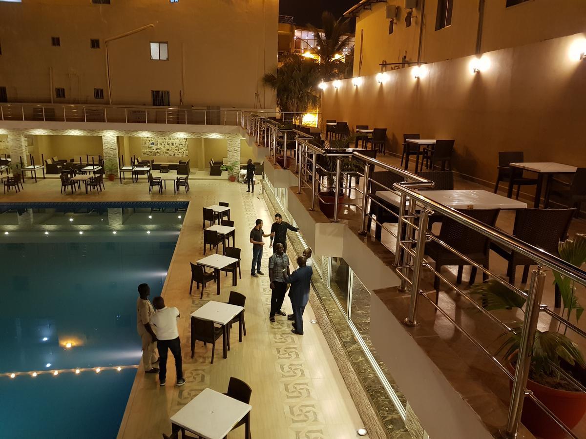 Tahir Guest Palace คาโน ภายนอก รูปภาพ
